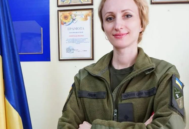 Підозрювану у корупції працівницю ТЦК вдруге звільнили з посади – ЗМІ