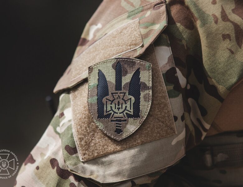 Полоненому росіянину оголосили підозру за розстріл двох бійців ЗСУ