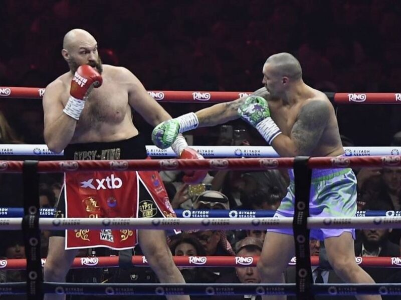 Пояси просто вкрадені: у батька Ф’юрі не минає образа через поразки сина