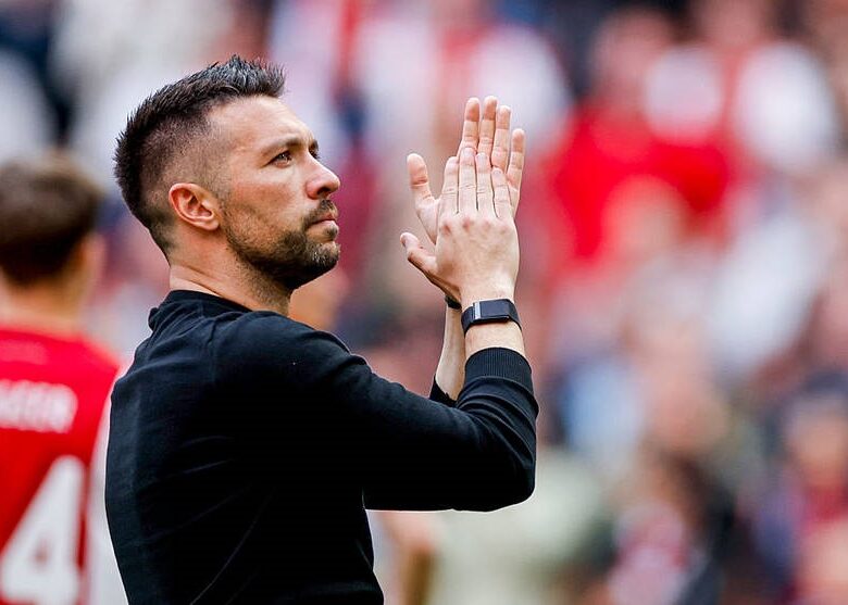 Представник тренерського штабу залишив Аякс після невдачі в Ередивізі