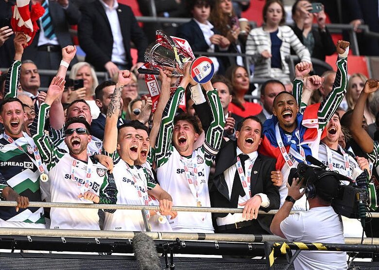 Прем’єр-ліга Англії приймає нові команди: третій учасник із Чемпіоншипу