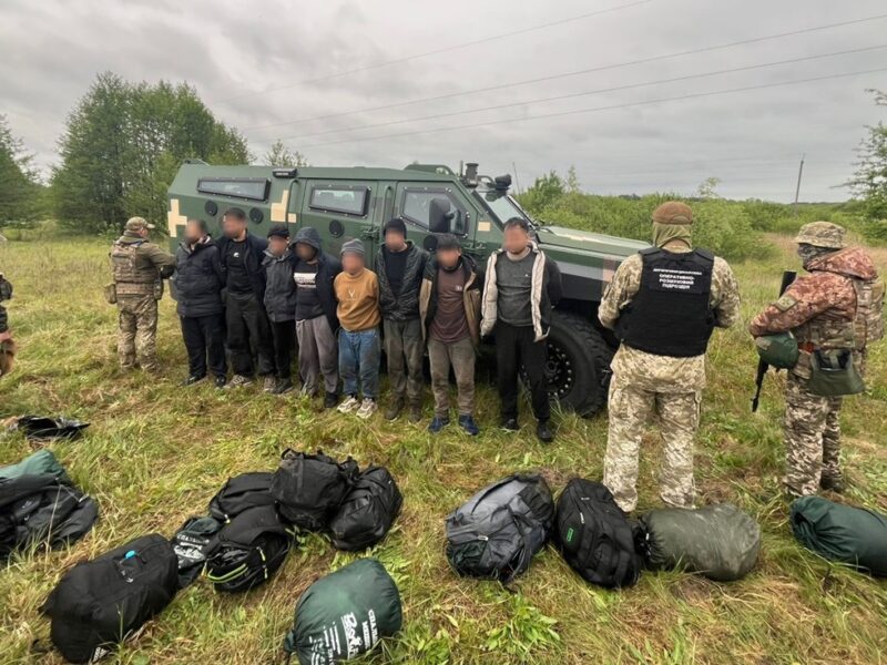 Прикордонники затримали громадян Афганістану на Рівненщині