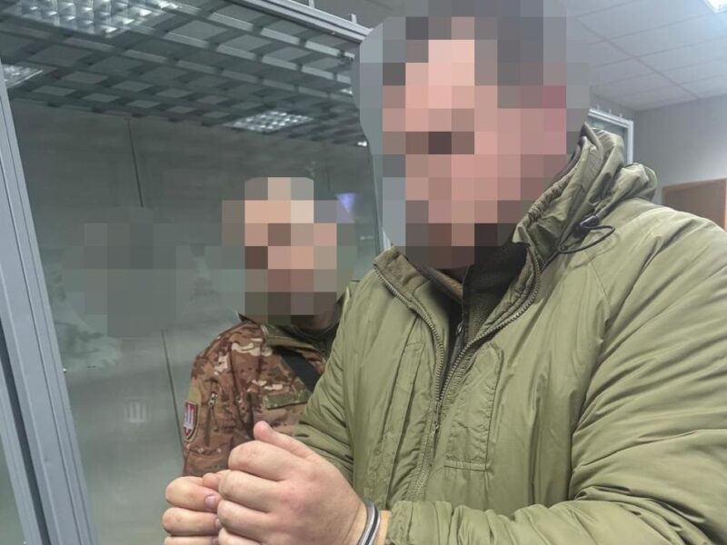 Привласнили понад мільйон “бойових”: судитимуть екскомбрига бригади ТРО