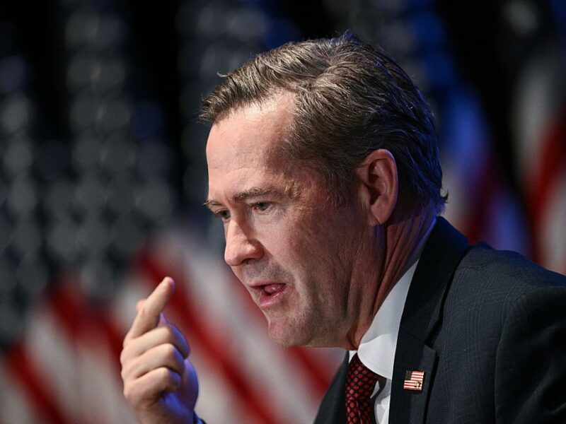 Радник Трампа Волц пішов з посади – ЗМІ