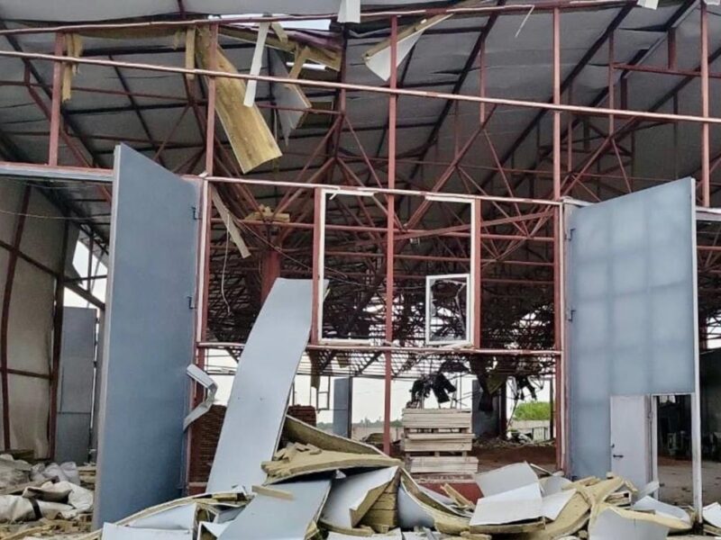 РФ вдарила ракетами по підприємству під Харковом