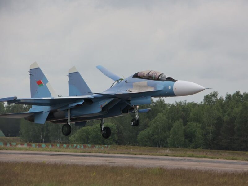 Росія передала Білорусі партію винищувачів