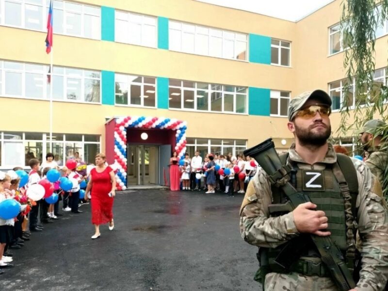 Росіяни на окупованій Луганщині закриють понад 100 шкіл – ОВА