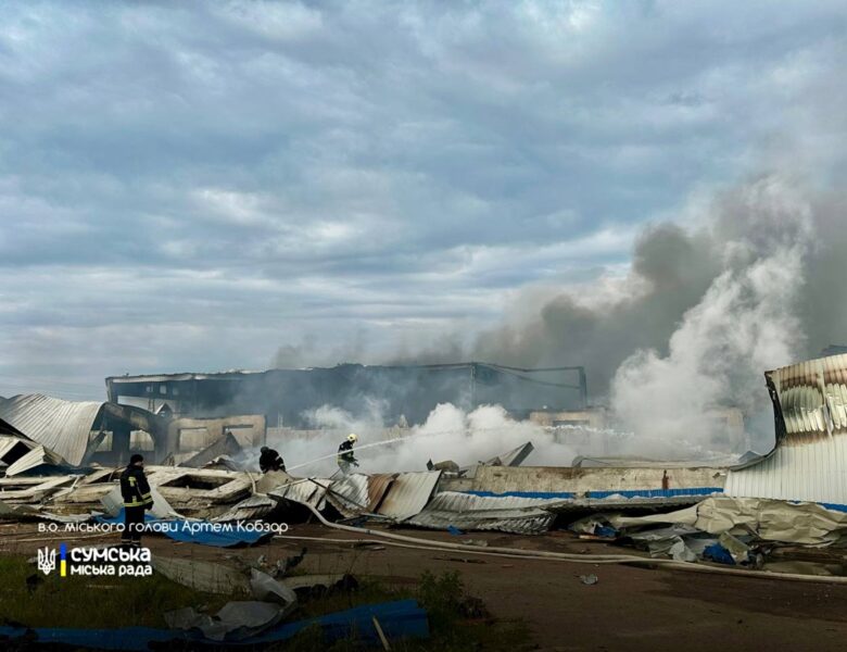 Росіяни скерували десять дронів на село під Сумами