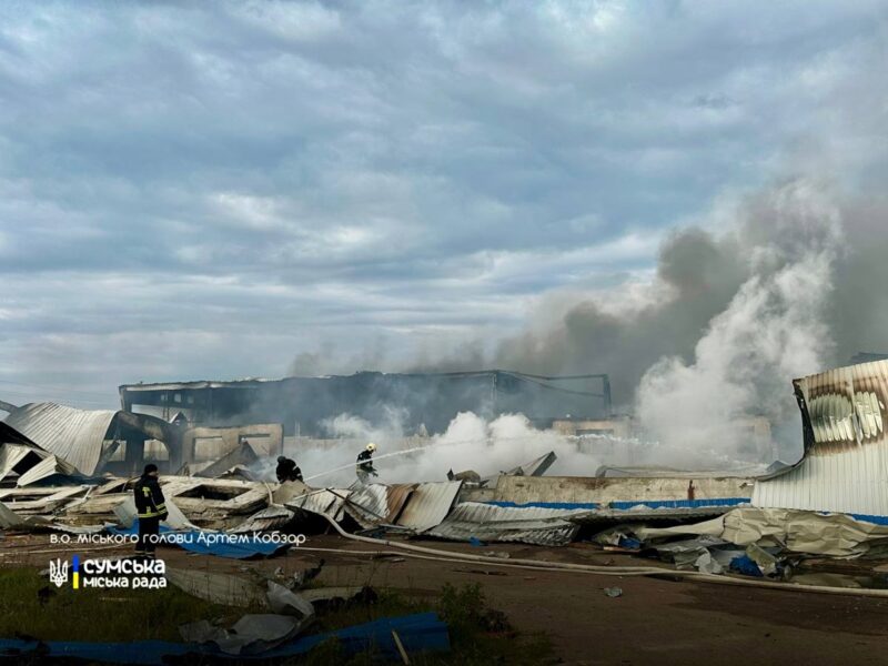 Росіяни скерували десять дронів на село під Сумами