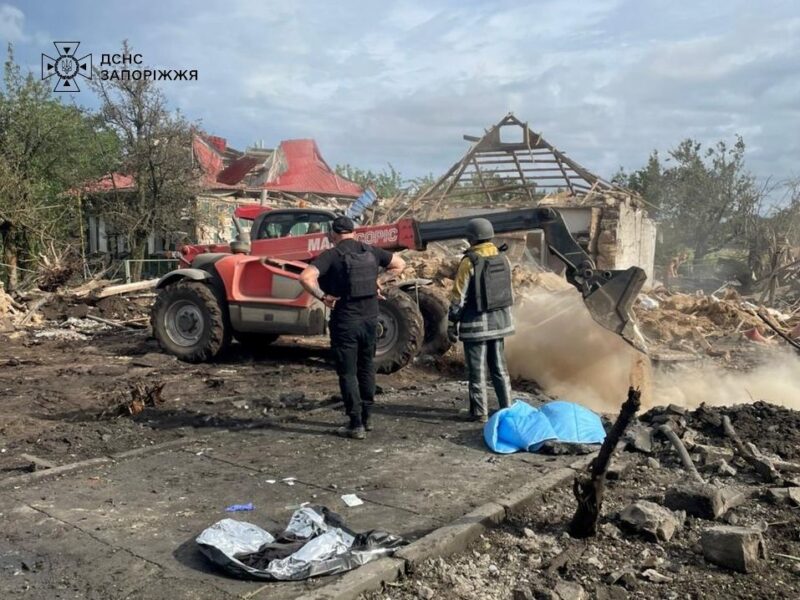 Росіяни скинули авіабомби на Запорізьку область, є загиблі