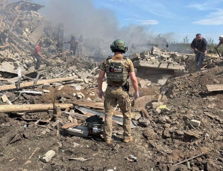 Росіяни вдарили КАБами по Донеччині, загинула цивільна