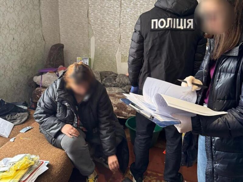 Шахрайка зі Львівщини ошукала військового на понад 900 тисяч