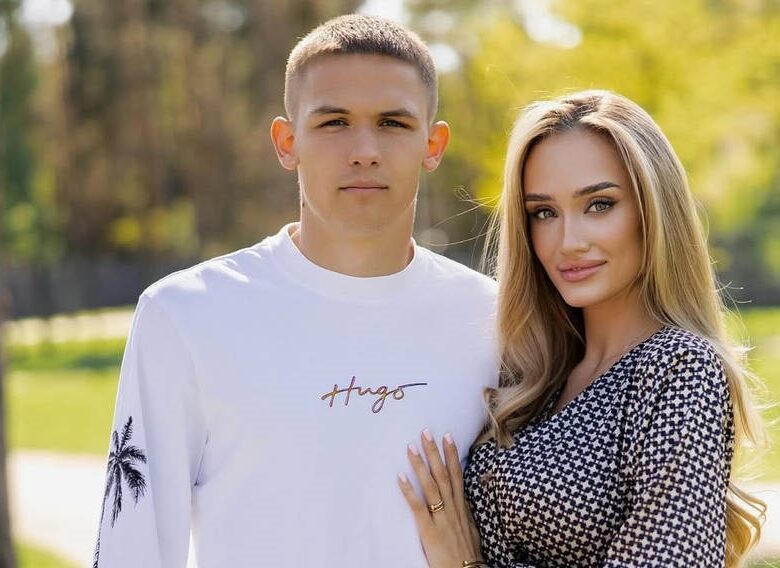 Сікан вперше став татом, про що повідомила його кохана, виклавши фото