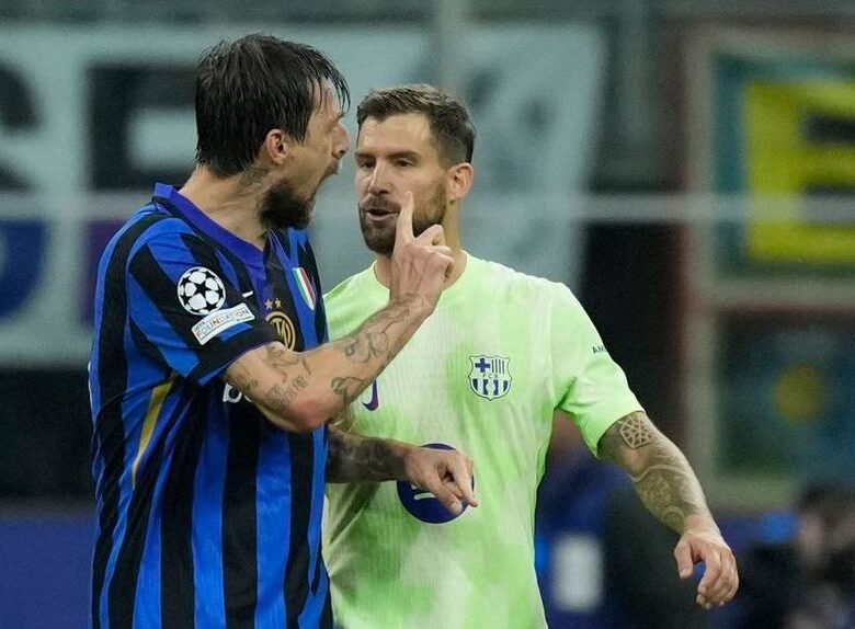 Скандал у півфіналі ЛЧ: захисник Барселони плюнув у гравця Інтера