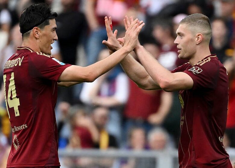 Справа у взаєморозумінні: Шомуродов про тісні контакти з Довбиком у Ромі