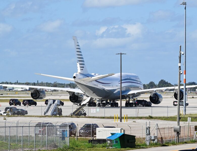 США офіційно приняли літак для Трампа від Катару