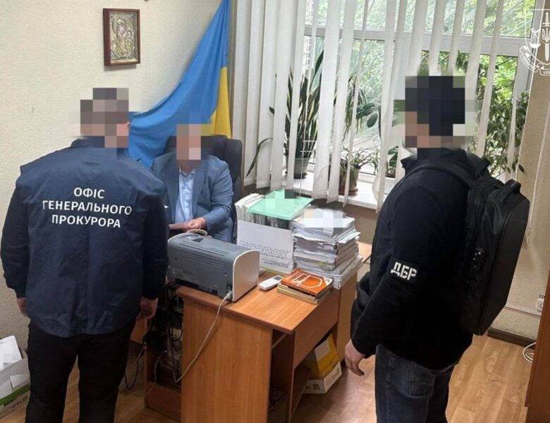 Судді з Кіровоградщини загрожує до трьох років за шахрайство