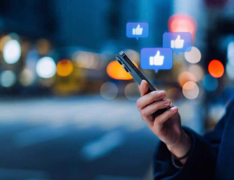 Таджикистан декриміналізував активність у соцмережах