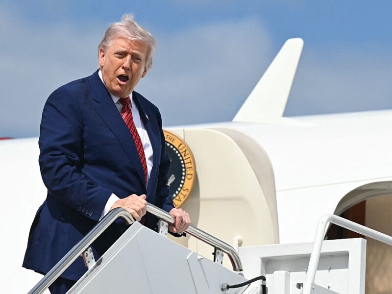 Трамп запланував на свій день народження “грандіозний парад”