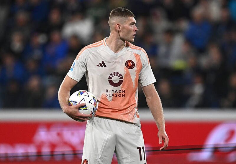 Травма Довбика завадить йому взяти участь у важливих матчах Роми