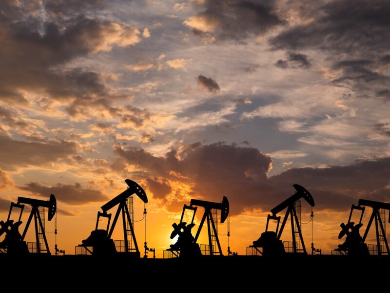 Ціни на нафту знижуються на тлі очікувань збільшення видобутку