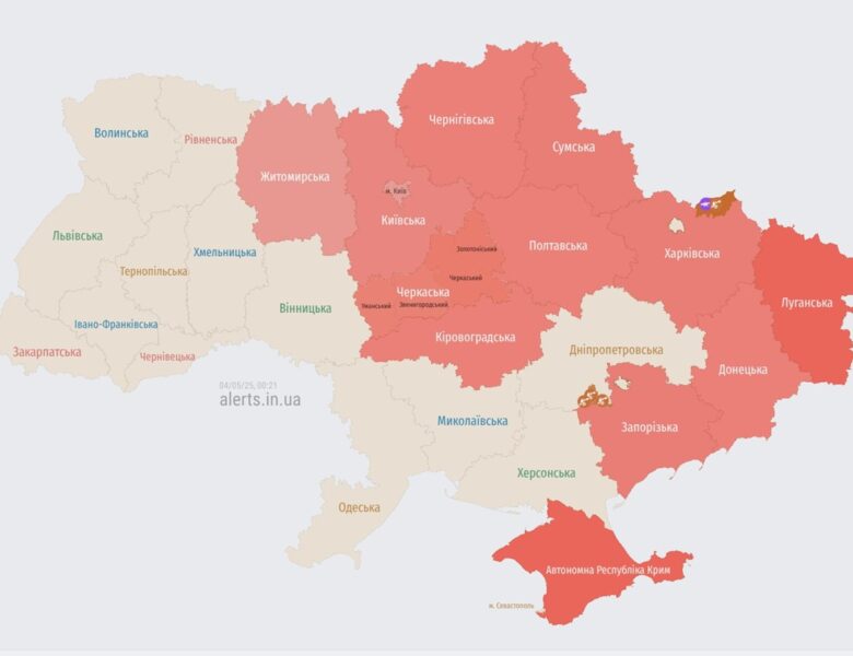 У Черкасах та Києві пролунали вибухи