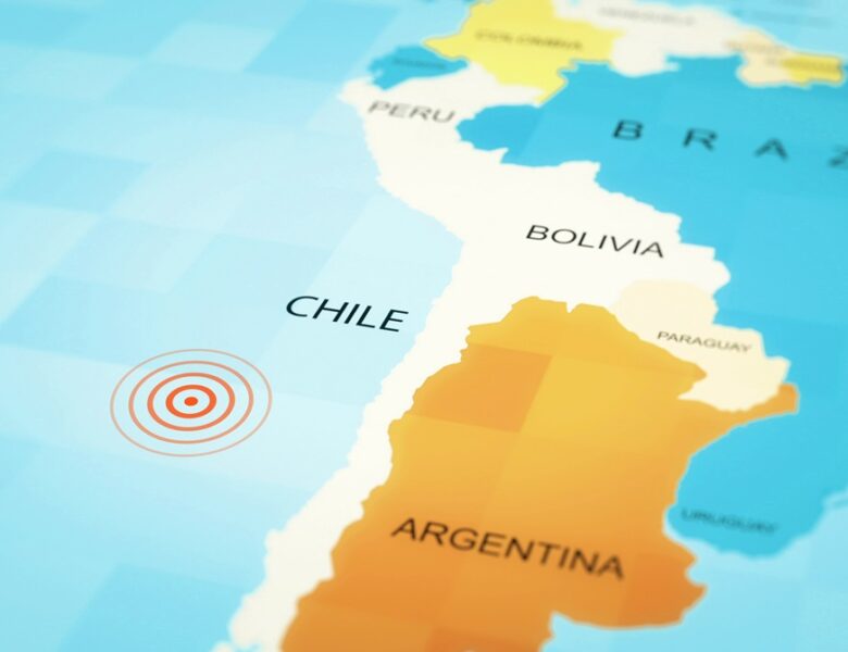 У Чилі попередили про загрозу цунамі після потужного землетрусу