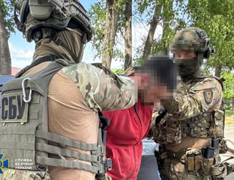 У Дніпрі затримали таксиста, який працював на ФСБ