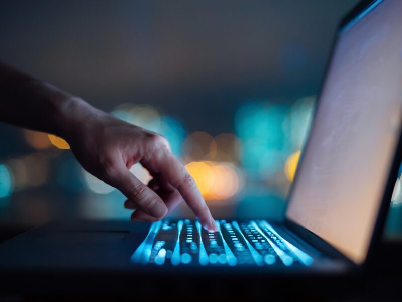 У Києві затримали податківців, які продавали закриті дані росіянам