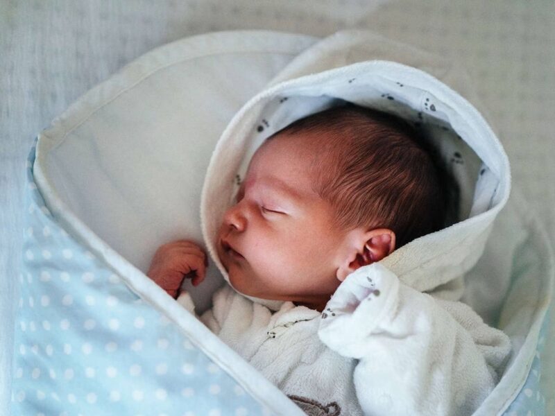 У Росії група лікарів продавала дітей за кордон