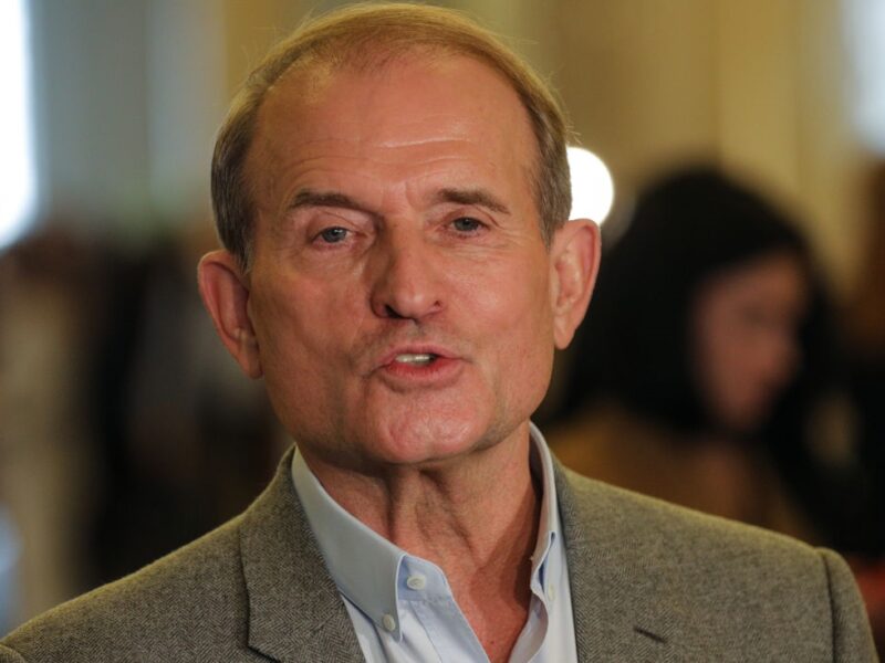 У списку Медведчук: ЄС запровадив санкції за гібридні атаки Росії