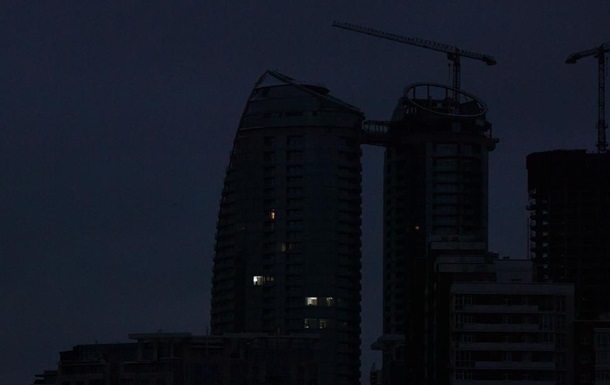 У Сумах після вибухів частково зникло світло – ЗМІ