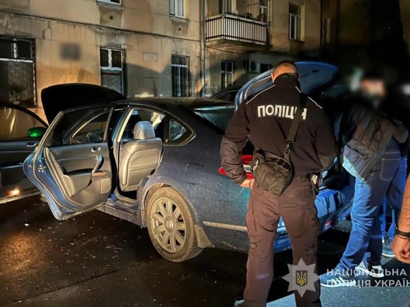 У центрі Одеси водій вистрілив у пішохода