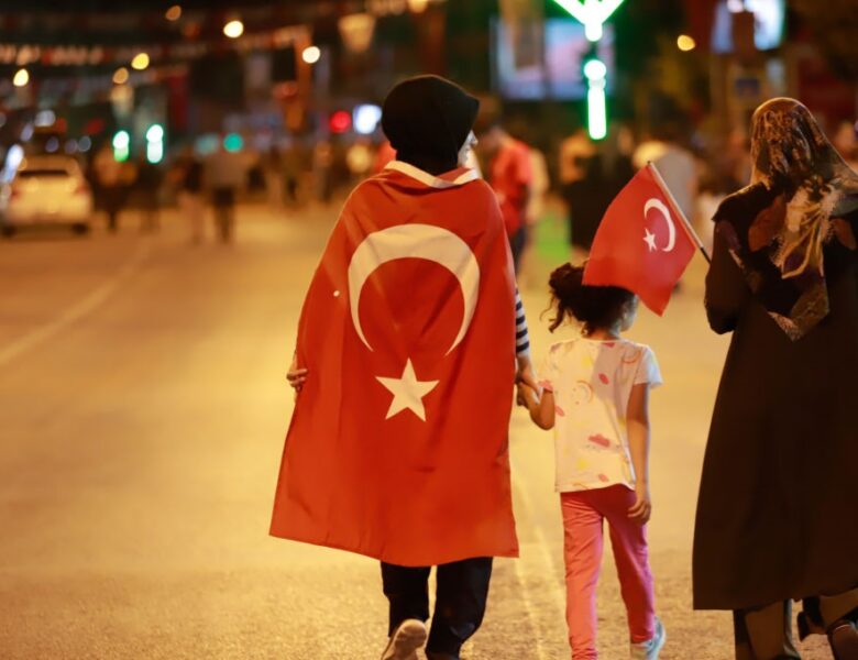 У Туреччині видали ордери на арешт 63 військових за спробу держперевороту