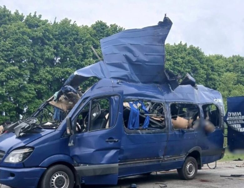 Удар по автобусу на Сумщині: з’явилися подробиці