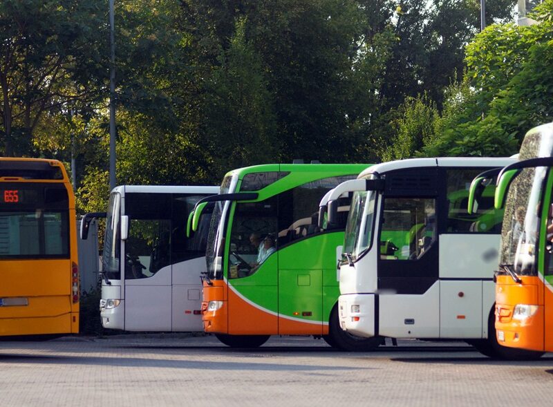 Україна імпортувала автобусів на $13 млн з початку року