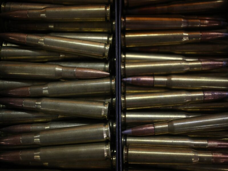 Україна сплатила $770 млн за зброю, яку так і не отримала – FT