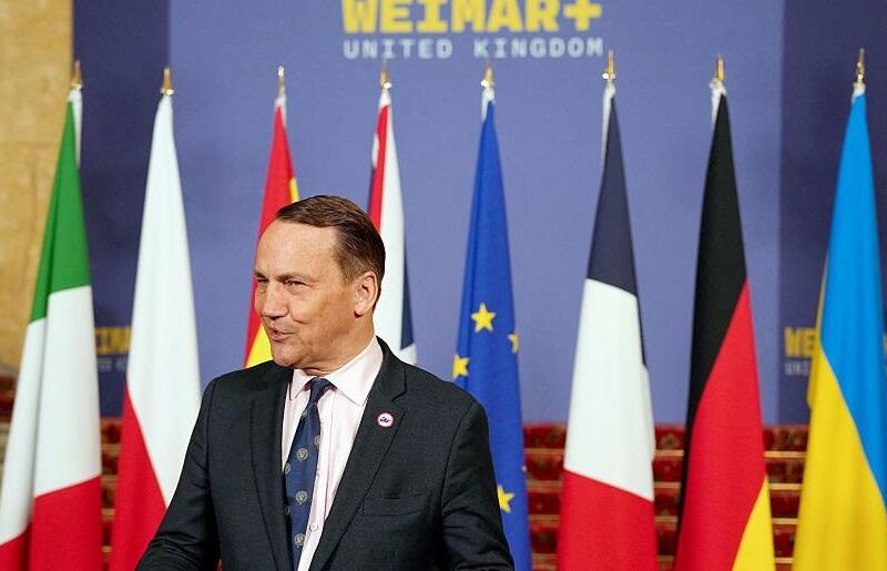 В Польщі заявили, що Китай міг би “показати Путіну його місце”