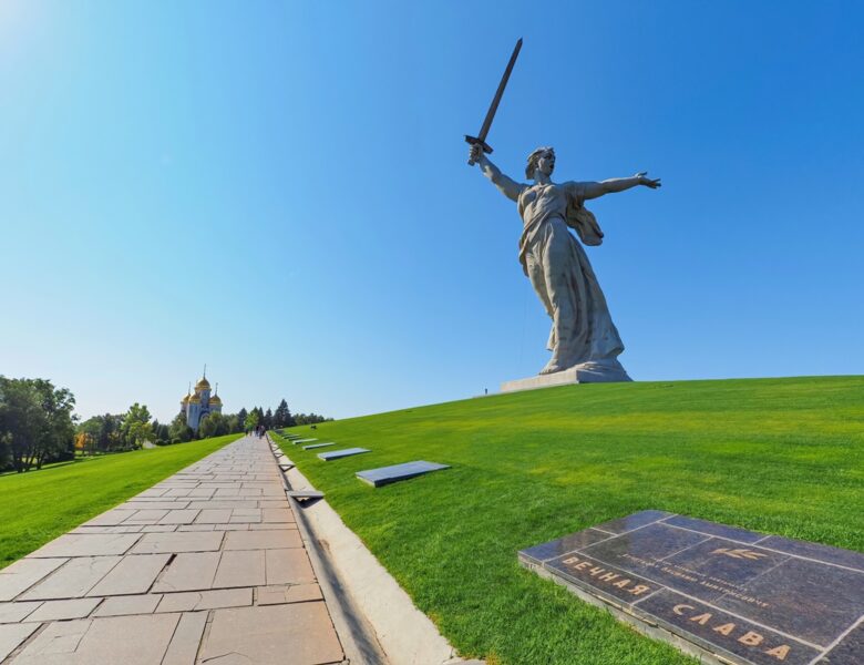 В РФ виявили труп всередині монумента Батьківщина-Мати