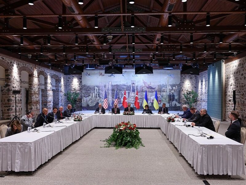 Ватикан або Швейцарія. Нові переговори з РФ