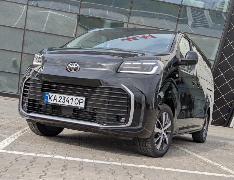 Великий вен та ще більші можливості: Toyota Proace і Proace Verso