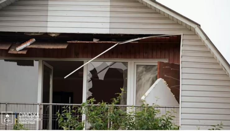 Війська РФ обстріляли Суми, пошкоджено підприємство
