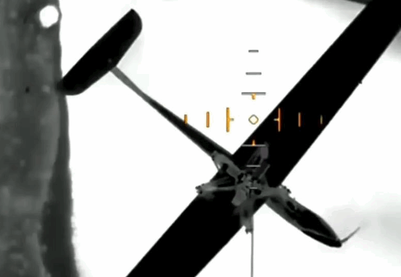 Військові дроном врятували з поля бою розвідувальні БпЛА