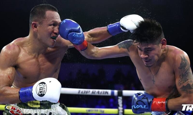 Є на відео: у бою з Наваррете Суарес дістав розсічення від удару