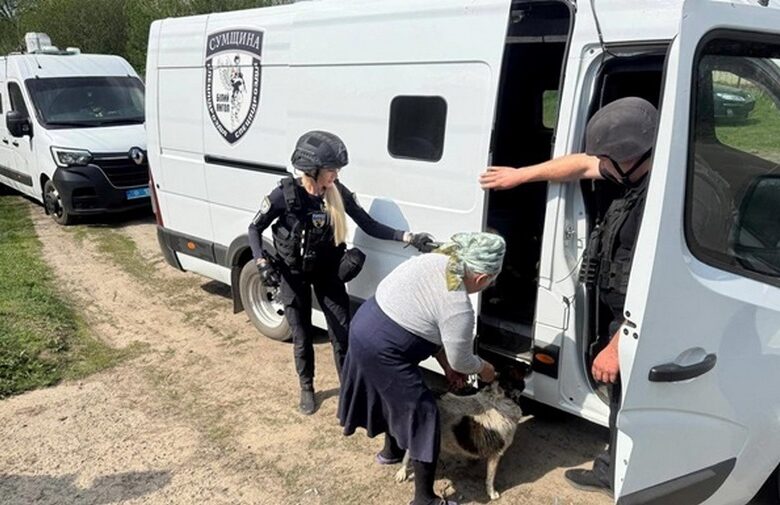 З прикордоння Сумщини евакуювали 111 людей