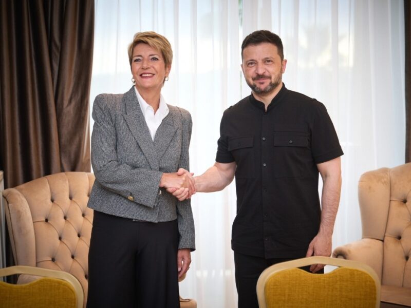 Зеленський обговорив з президенткою Швейцарії тиск на РФ