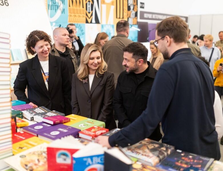 Зеленський обрав “Убити тирана” на 13-му Книжковому Арсеналі у Києві