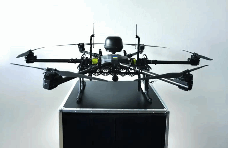 ЗСУ отримали ударний дрон Білий вовк