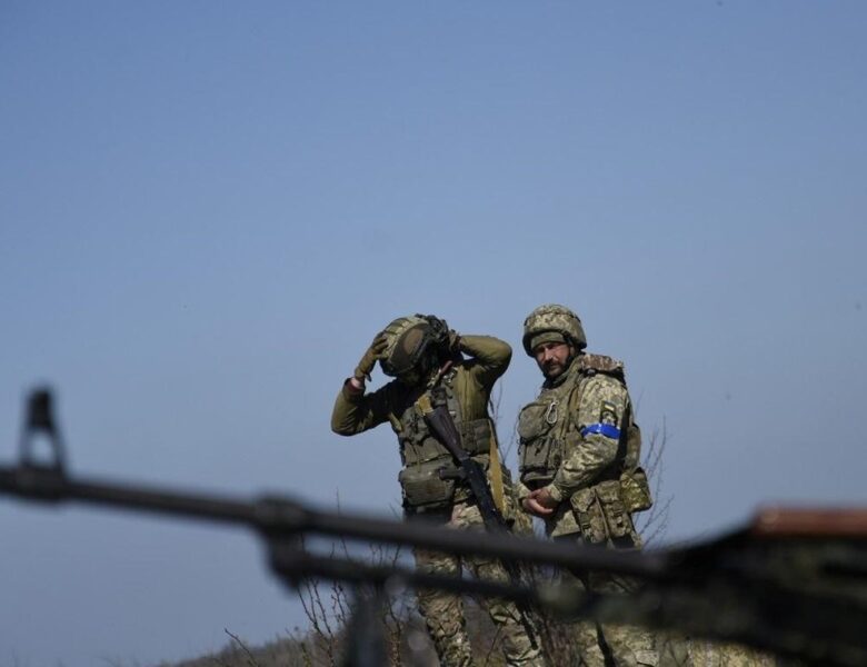 ЗСУ покращили положення на трьох напрямках – Наєв