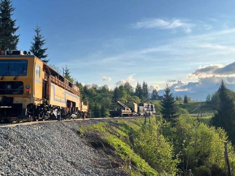 Зупинка руху через Карпати: в Укрзалізниці зробили заяву